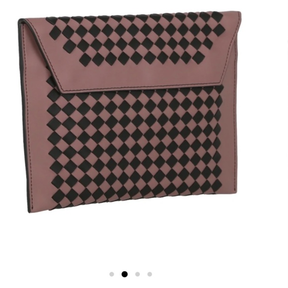 BOTTEGA VENETA INTRECCIATO WOVEN LEATHER POUCH WALLET - Picture 5 of 6